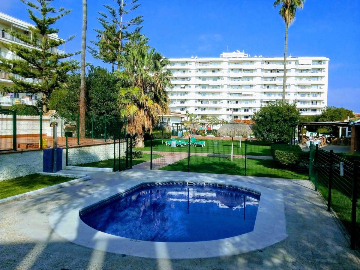 Apartamentos CaraVane (Carihuela Park) Torremolinos Exterior foto